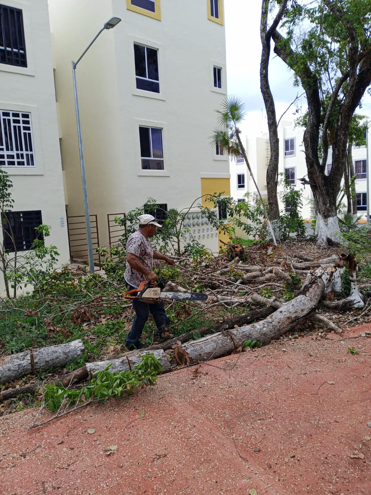 EL ALCALDE DIEGO CASTAÑÓN INSTRUYE MEDIDAS PREVENTIVAS EN TULUM POR TEMPORADA DE LLUVIAS