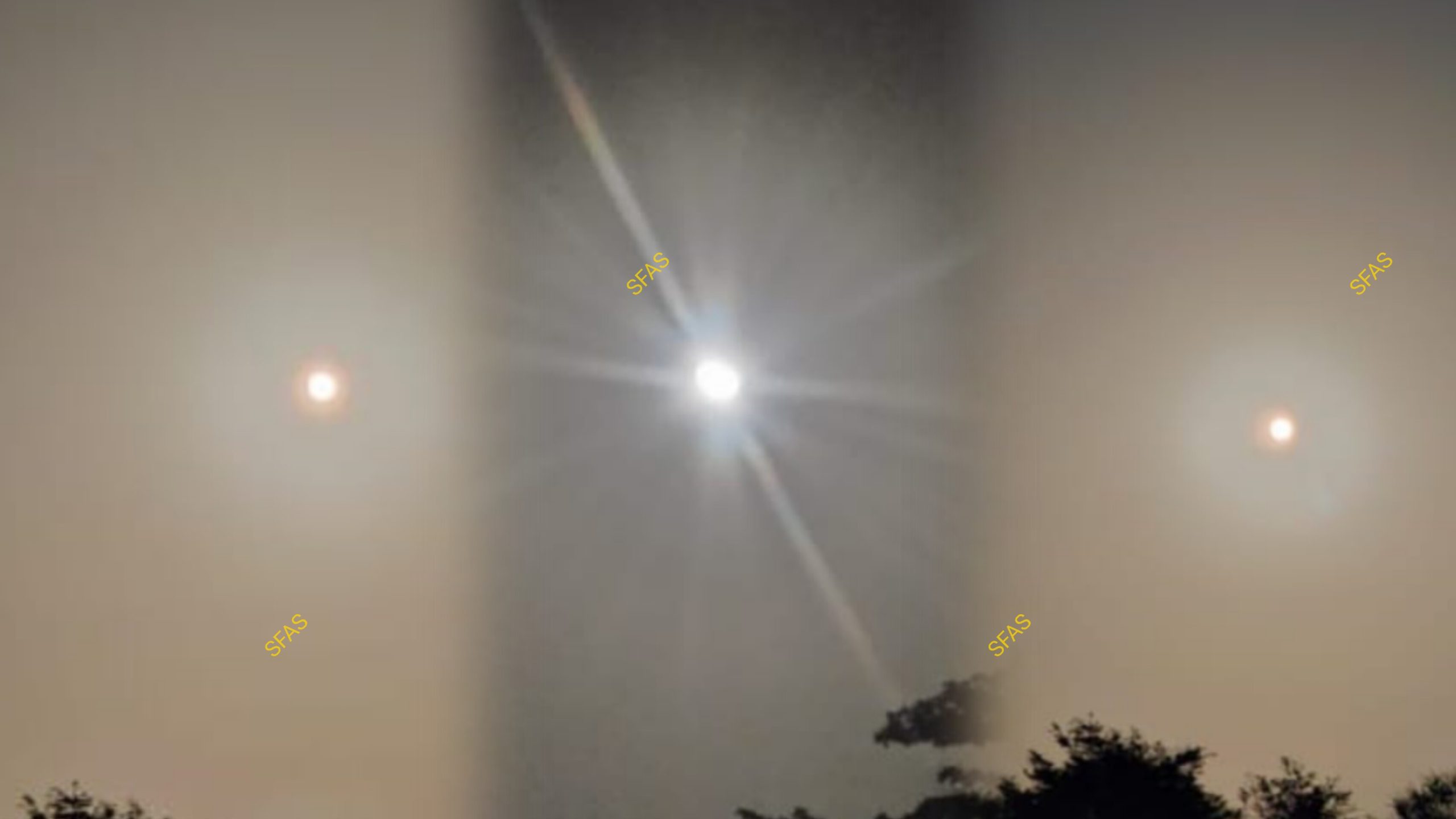 ESPECTACULAR LUNA AZUL SOBRE LAS RIVERAS DEL GRIJALVA