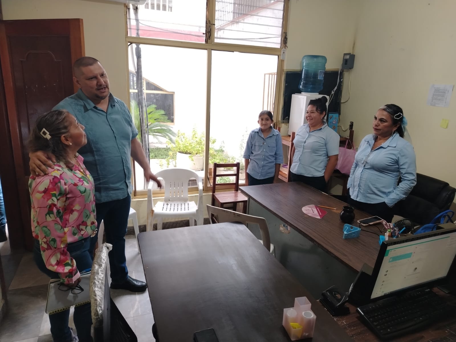 PIDE DÍAZ FALCÓN A LOS FUNCIONARIOS BRINDAR SERVICIO DE CALIDAD A LOS MACUSPANENSES