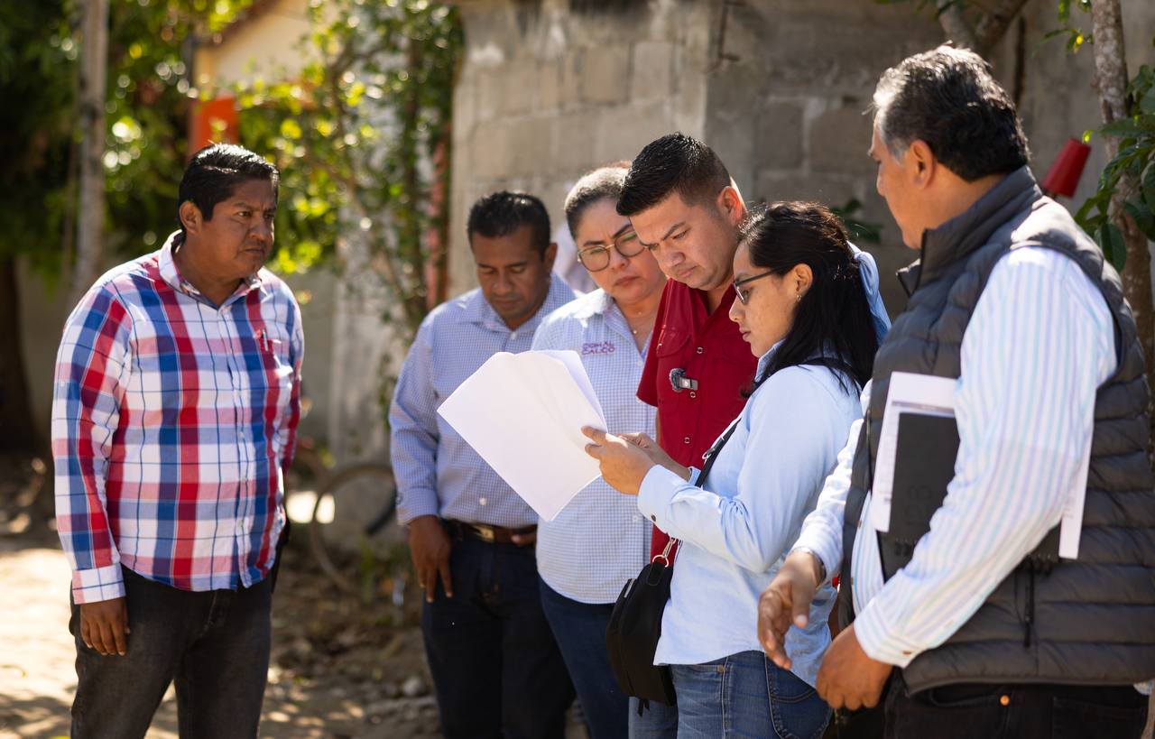 OVIDIO PERALTA IMPULSA MEJORES CARRETERAS, AGUA, LUZ Y ESPACIOS EDUCATIVOS EN COMALCALCO