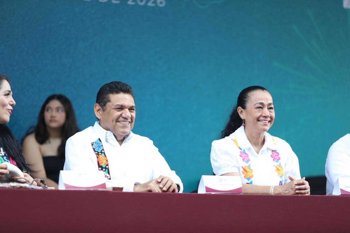 EL CORAZÓN DE TABASCO LATE CON FUERZA EN LAS CALLES DE VILLAHERMOSA; FAMILIAS DISFRUTARON EL DESFILE DE CARROS ALEGÓRICOS 2026
