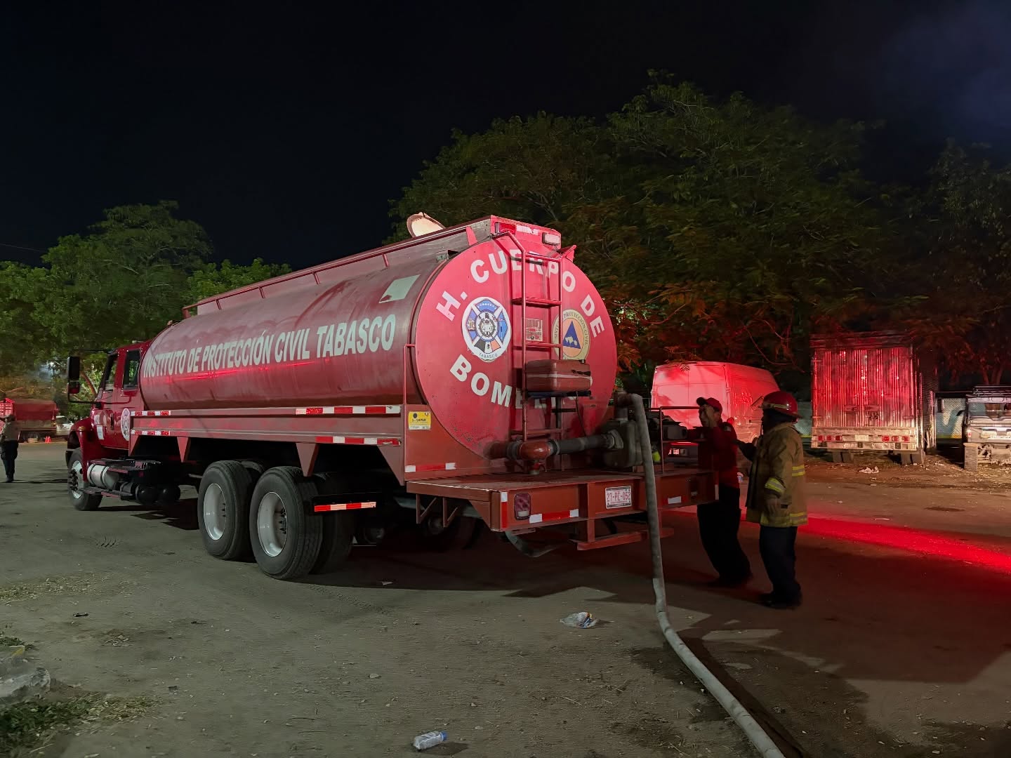 CONTROLAN INCENDIO EN NAVE 1 DEL PARQUE TABASCO; REPORTAN CINCO FALLECIDOS