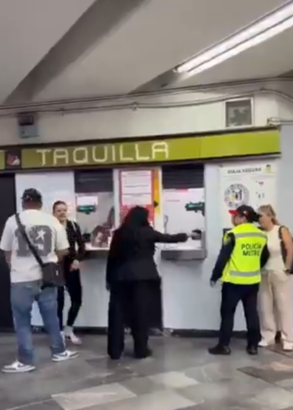 TAQUILLERA DEL METRO DESATA INDIGNACIÓN
