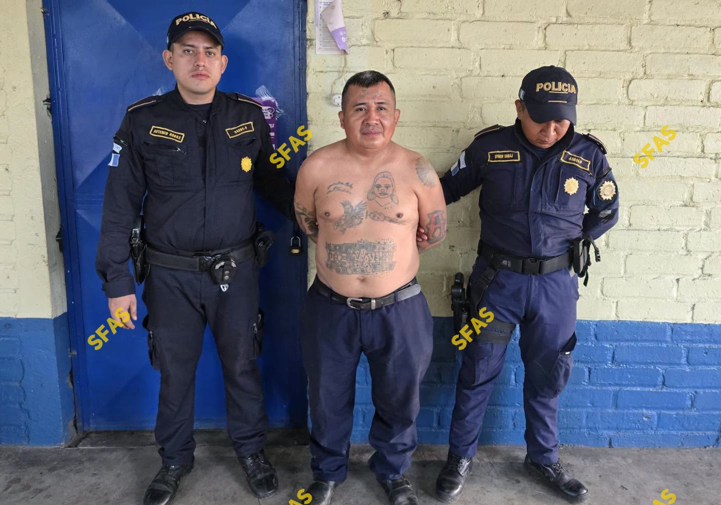 TERRORISTA SE ESCONDÍA TRAS LA IMAGEN DE UN PASTOR