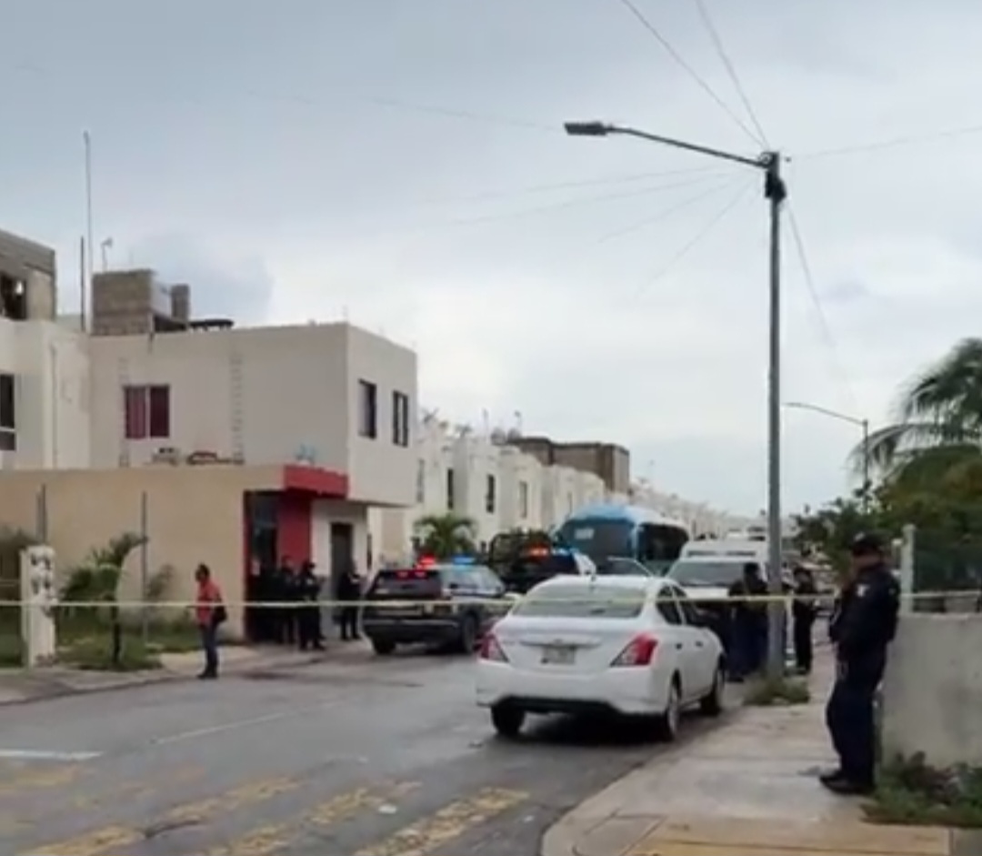 CUERPO PUTREFACTO EN LA AZOTEA DE CONDOMINIO EN PLAYA DEL CARMEN