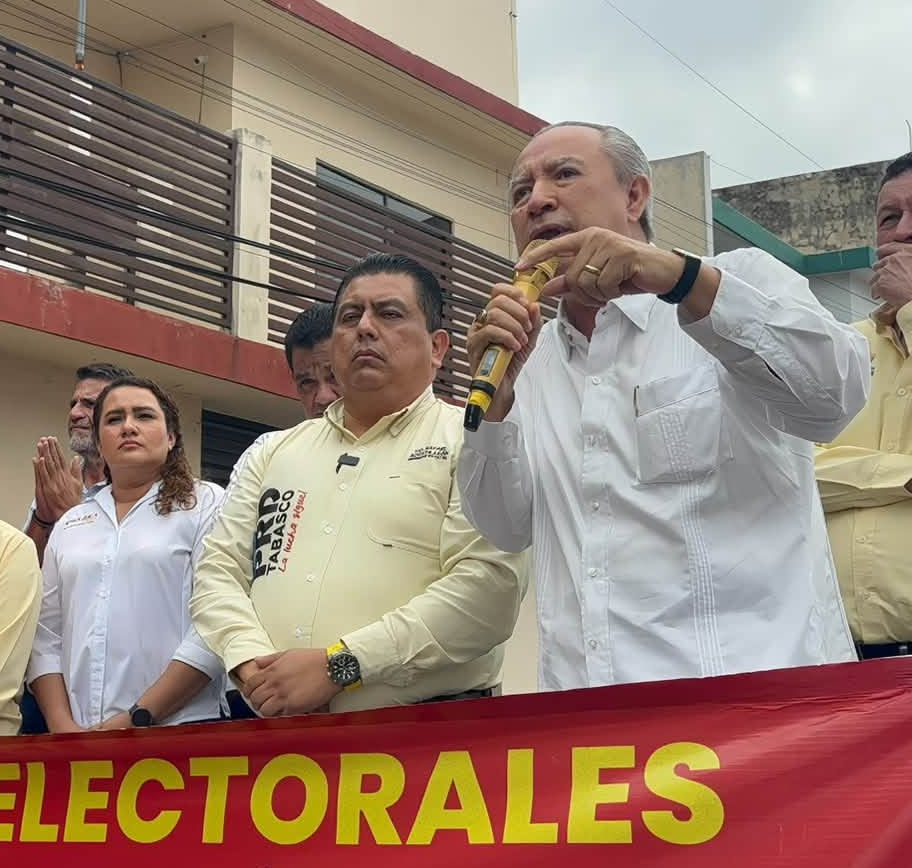 BERTRUY ACUSA A CONSEJEROS DE ACTUAR CONTRA TABASCO; PIDE VIGILARLOS