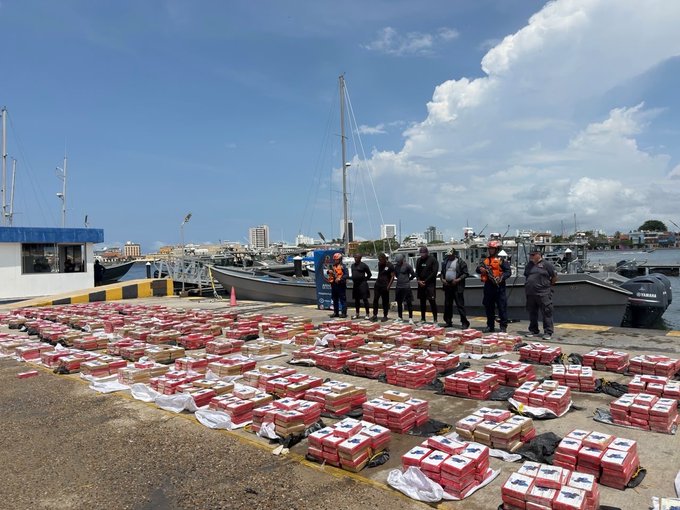 GOLPE AL CRIMEN EN COLOMBIA: DECOMISAN 3.5 TONELADAS DE COCAÍNA